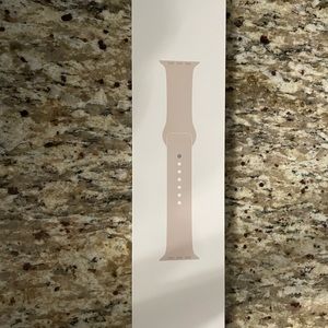 Apple Watch sports band color: starlight for 41mm